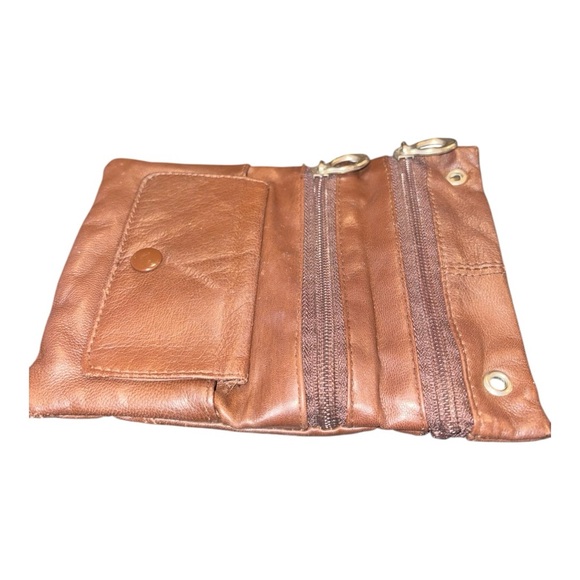 Marshal Leather Travel Pouch 3 zip pockets and one snap. Missing strap. B18 - Picture 7 of 9